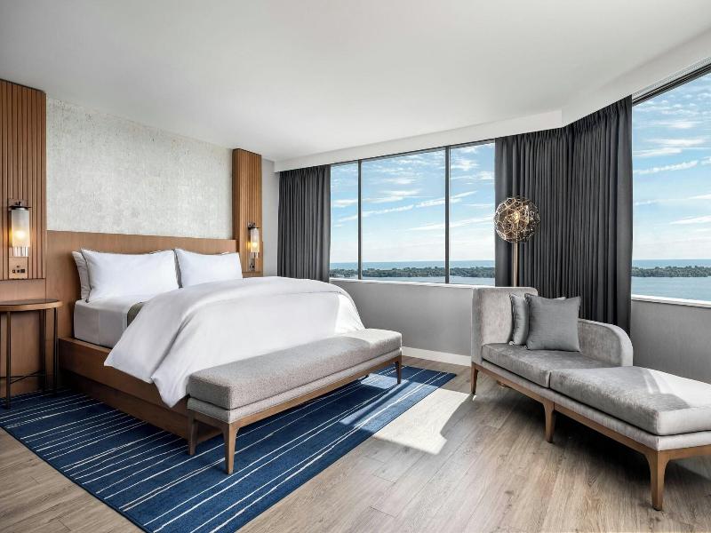 The Westin Harbour Castle image
