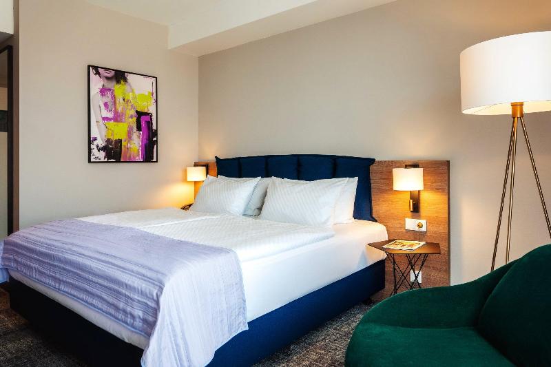 Holiday Inn Berlin City Center East-Prenzl. Allee 4