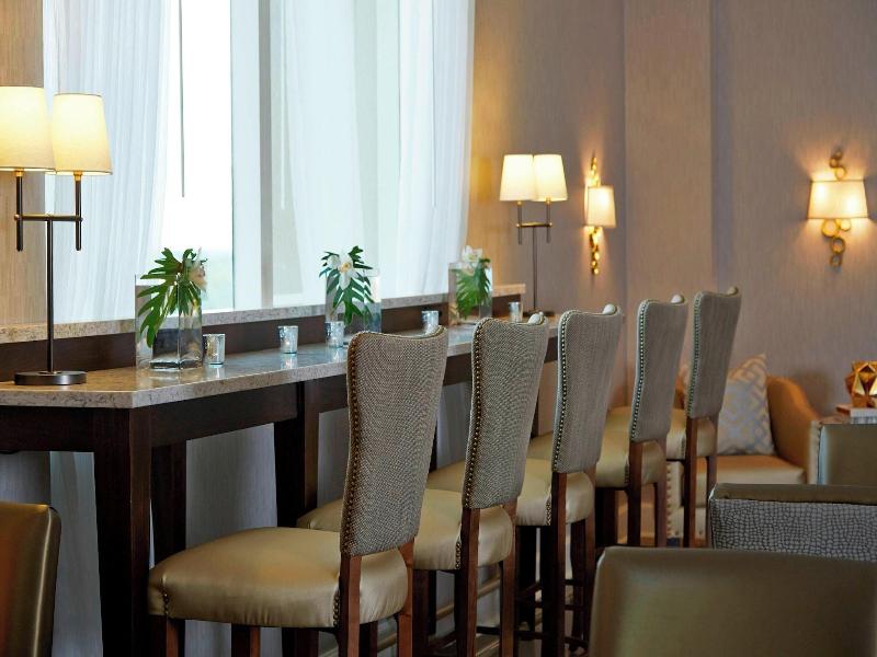 Renaissance Orlando Airport Hotel image