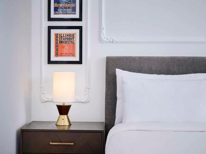 Pantages Hotel Downtown Toronto image