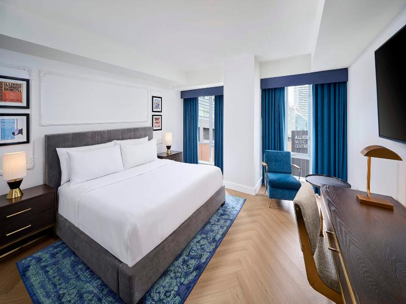 Pantages Hotel Downtown Toronto image