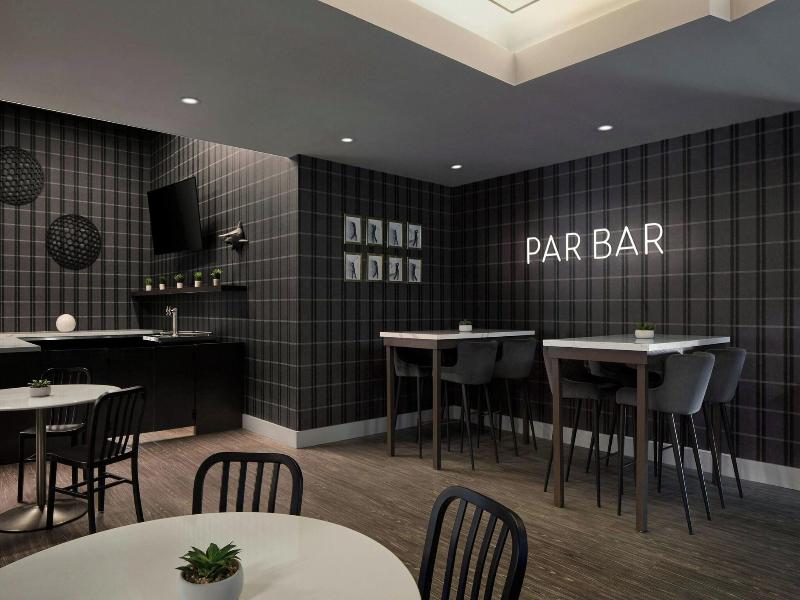 Marriott Downtown at CF Toronto Eaton Centre image
