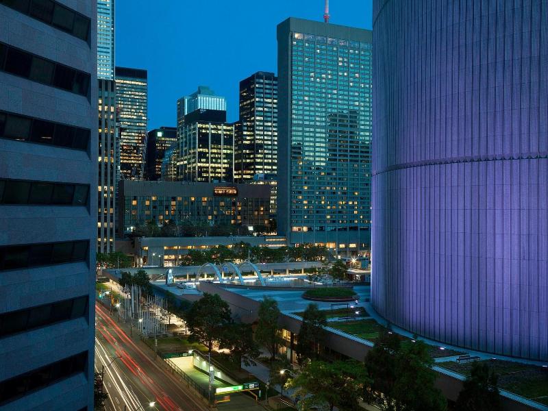 Marriott Downtown at CF Toronto Eaton Centre image