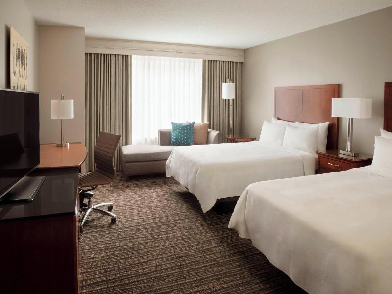 Marriott Downtown at CF Toronto Eaton Centre image