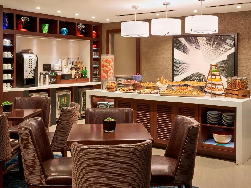 Marriott Downtown at CF Toronto Eaton Centre image