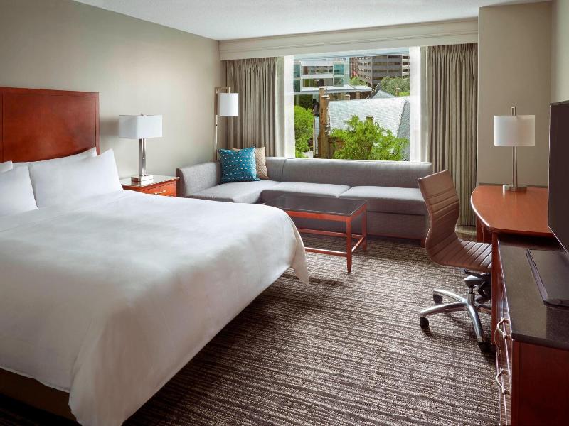 Marriott Downtown at CF Toronto Eaton Centre image