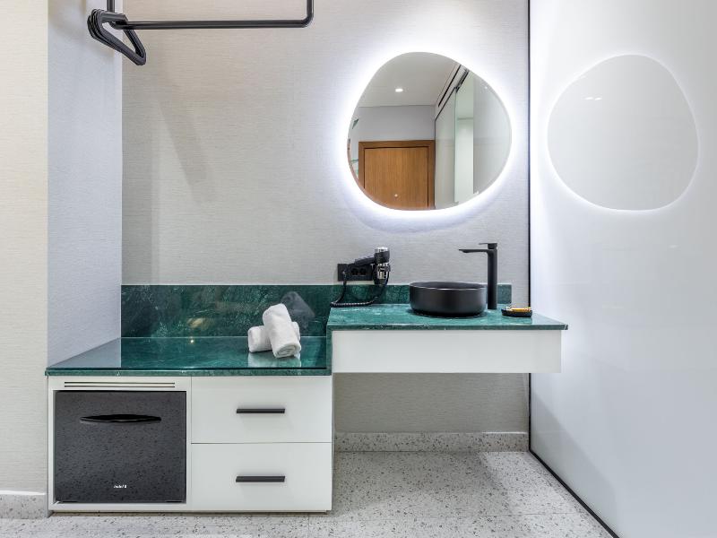 Amazon Hotel image