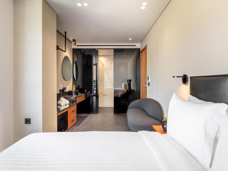 Amazon Hotel image