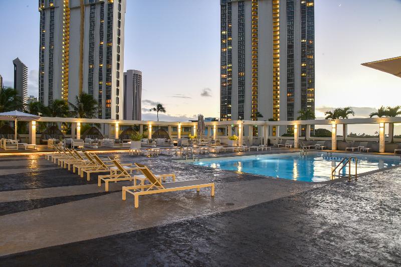 Ala Moana Honolulu by Mantra