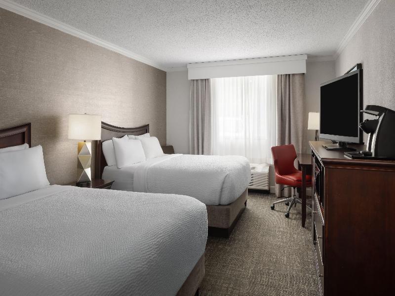 Holiday Inn Resort Lake George Adirondack Area IHG image