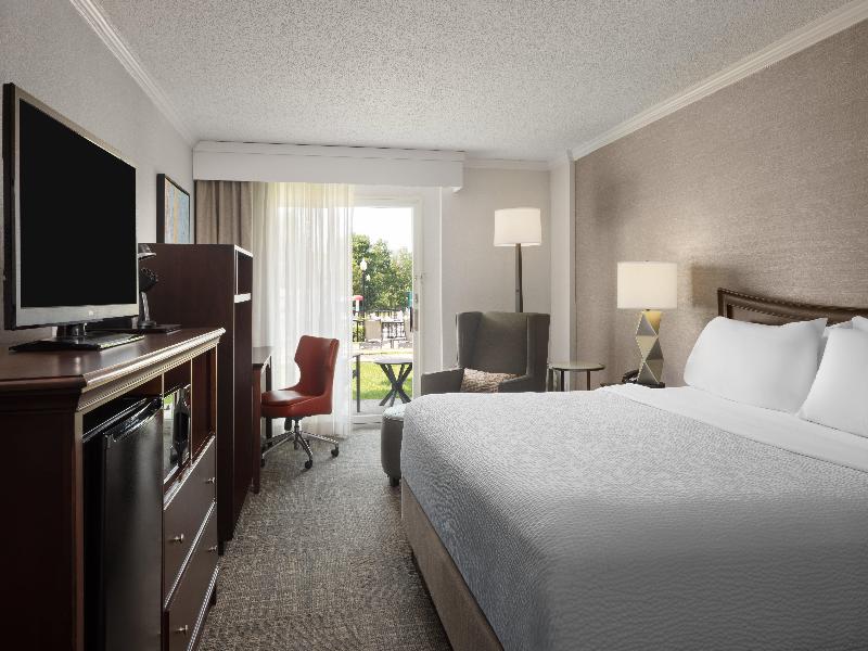 Holiday Inn Resort Lake George Adirondack Area IHG image