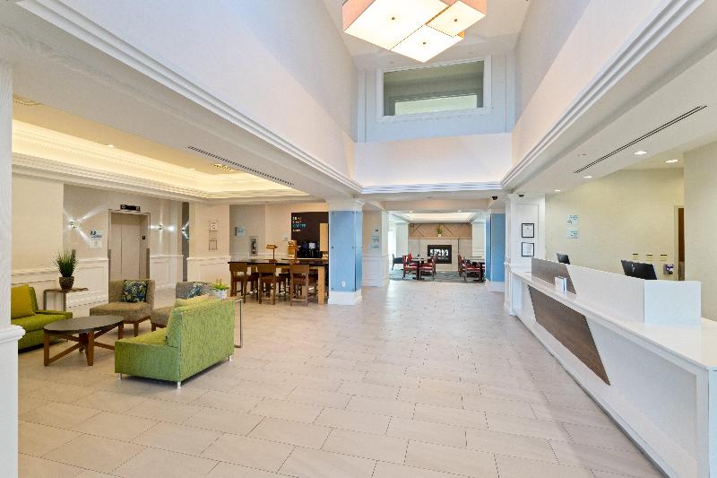 Holiday Inn Express Hauppauge-Long Island image