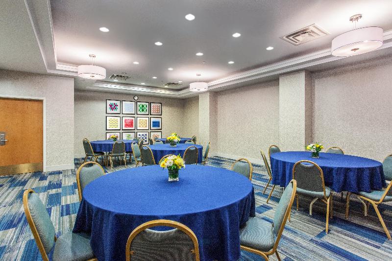 Holiday Inn Express Hauppauge-Long Island image