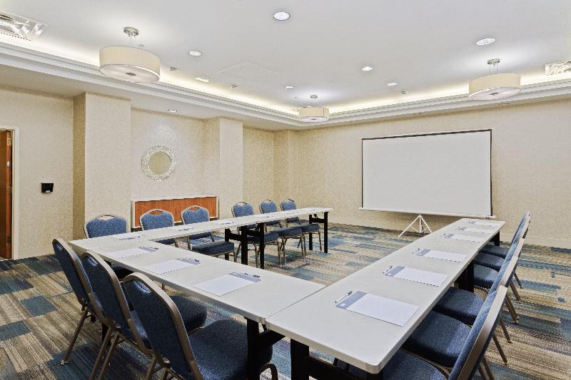 Holiday Inn Express Hauppauge-Long Island image