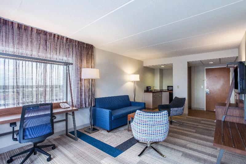 Holiday Inn Express Hauppauge-Long Island image
