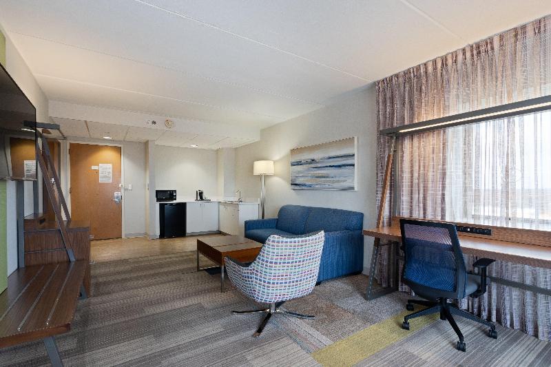 Holiday Inn Express Hauppauge-Long Island image