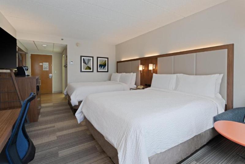 Holiday Inn Express Hauppauge-Long Island image