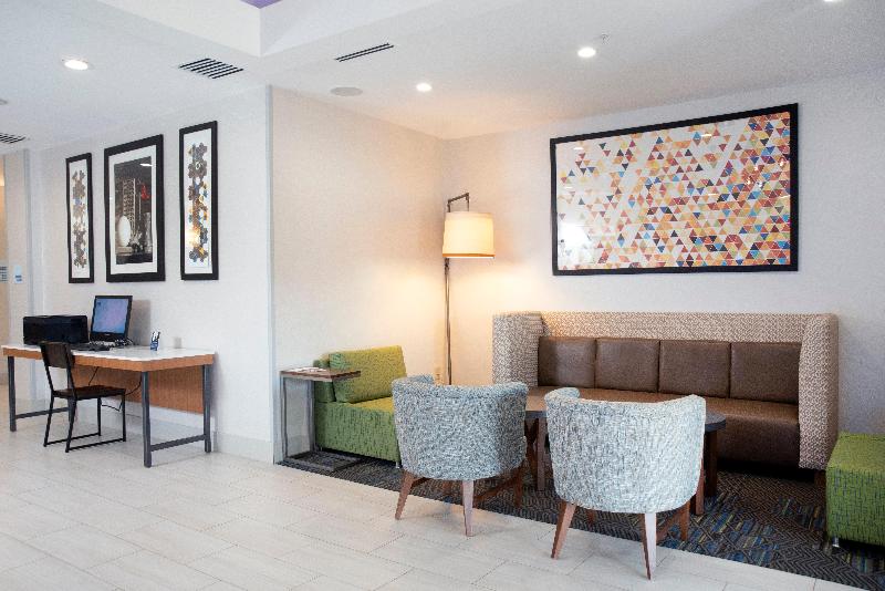 Holiday Inn Express Suites Chester-Monroe-Goshen image