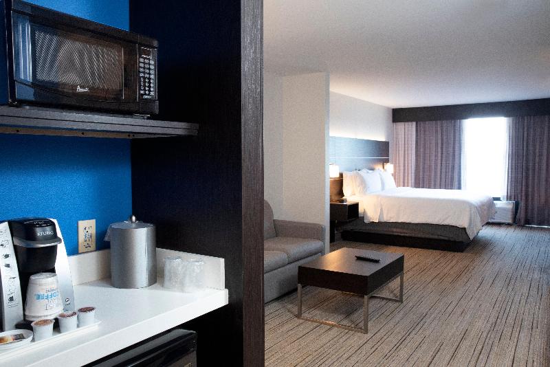 Holiday Inn Express Suites Chester-Monroe-Goshen image