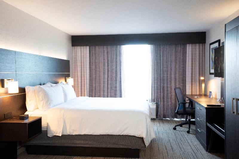 Holiday Inn Express Suites Chester-Monroe-Goshen image
