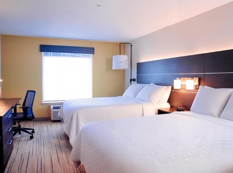 Holiday Inn Express Suites Chester-Monroe-Goshen image