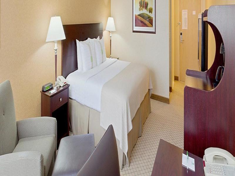 Armoni Inn & Suites image