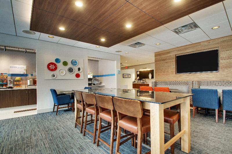 Holiday Inn Express Poughkeepsie image