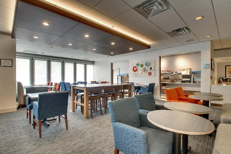 Holiday Inn Express Poughkeepsie image