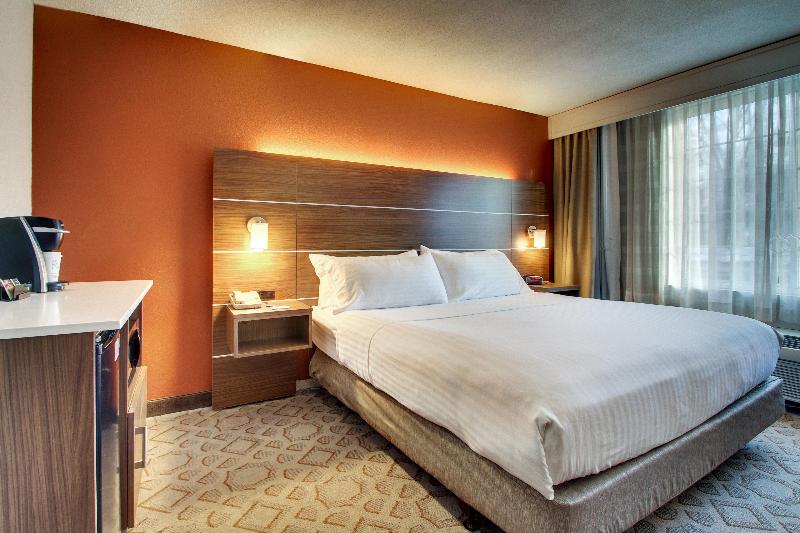 Holiday Inn Express Poughkeepsie image