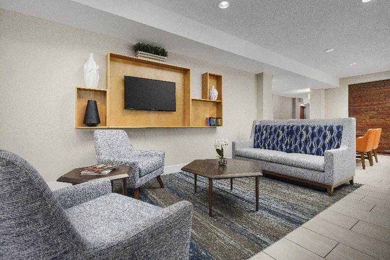 Holiday Inn Express Irondequoit