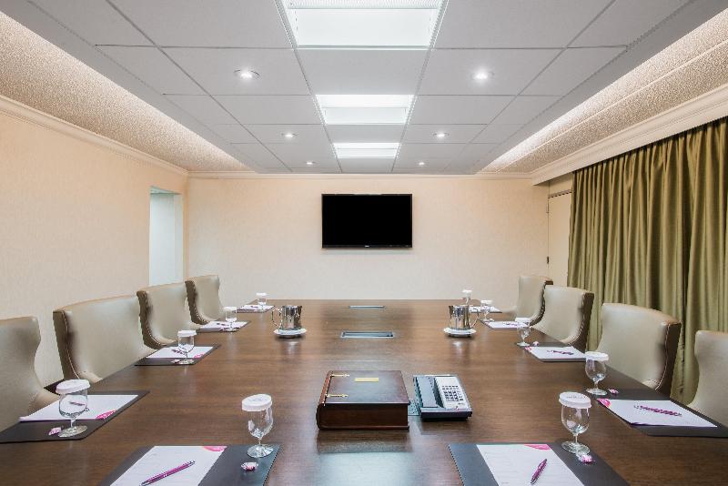 Crowne Plaza Suffern Mahwah image