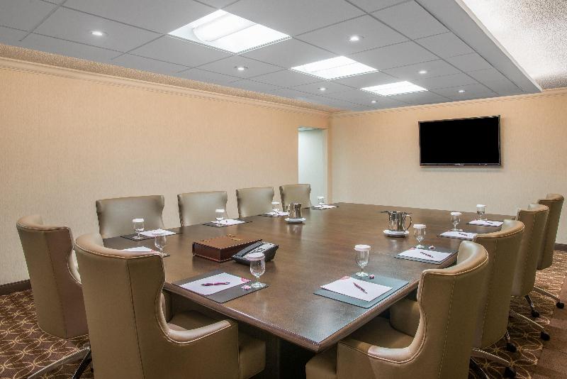 Crowne Plaza Suffern Mahwah image
