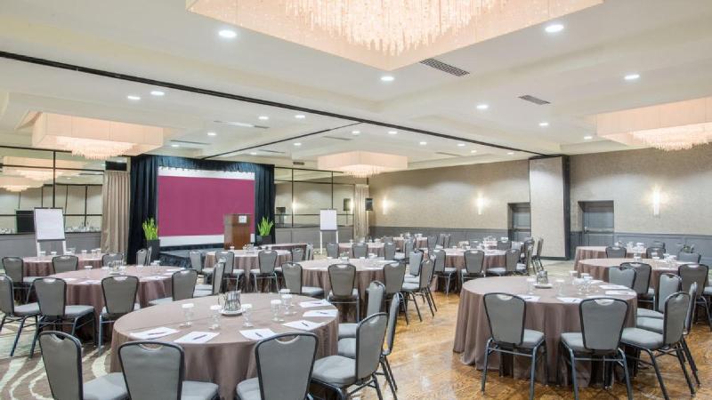 Crowne Plaza Suffern Mahwah image