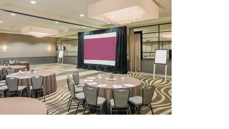 Crowne Plaza Suffern Mahwah image