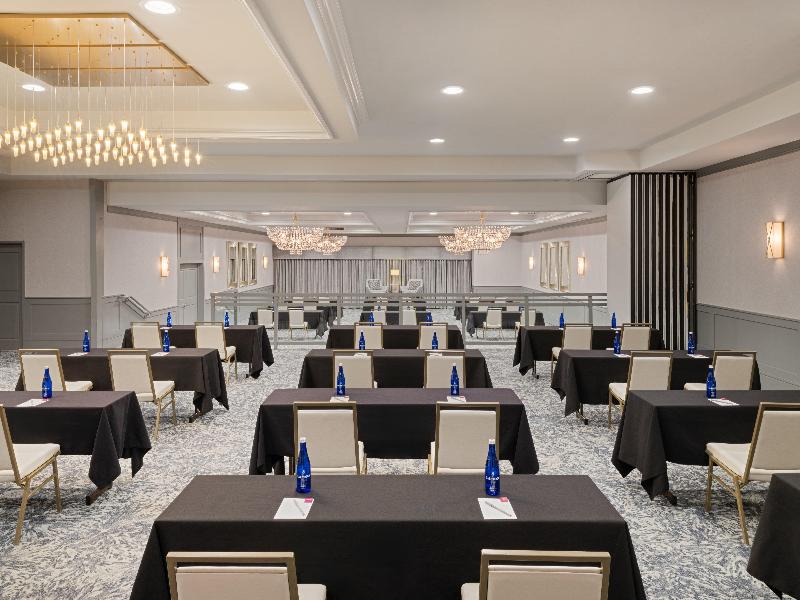 Crowne Plaza Suffern Mahwah image