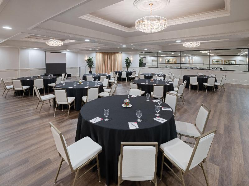 Crowne Plaza Suffern Mahwah image