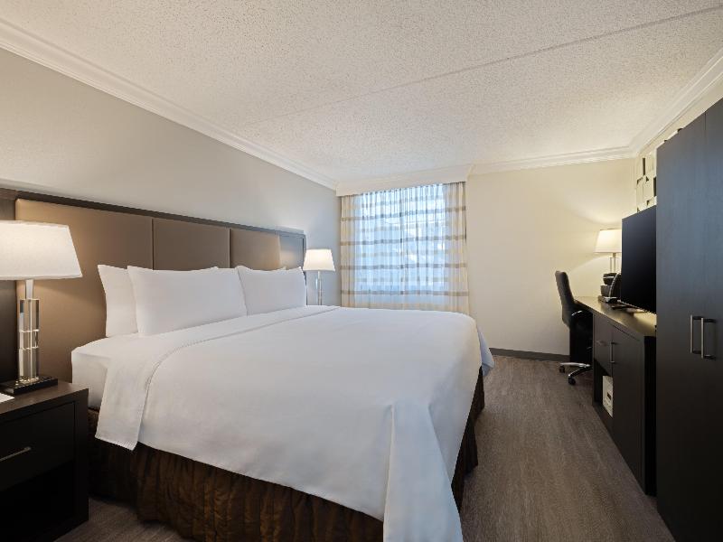 Crowne Plaza Suffern Mahwah image