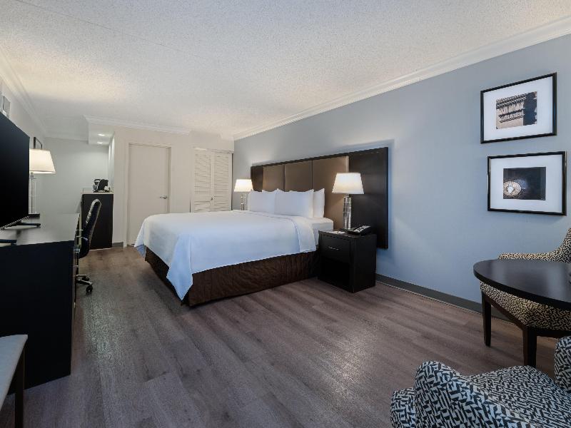 Crowne Plaza Suffern Mahwah image