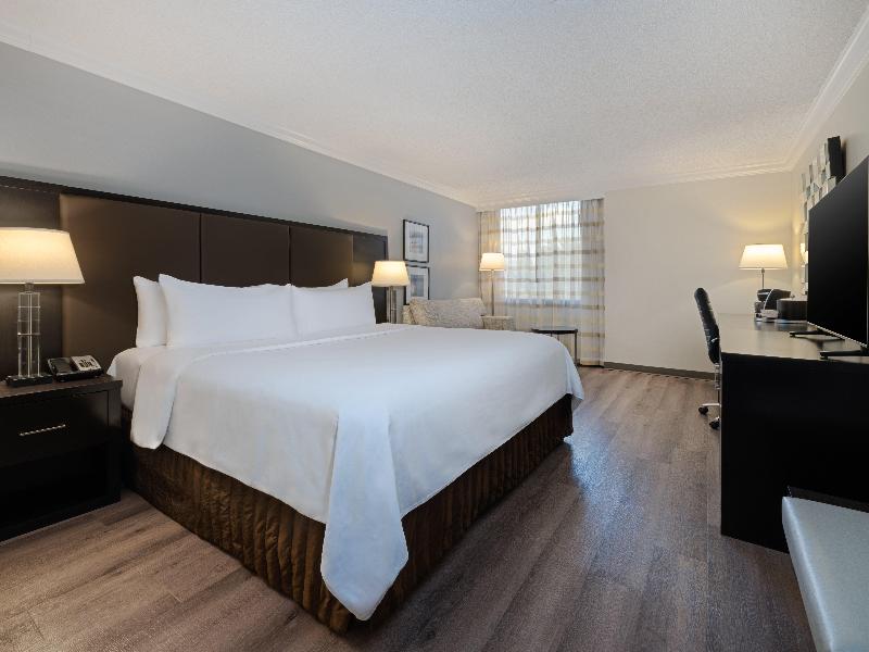 Crowne Plaza Suffern Mahwah image