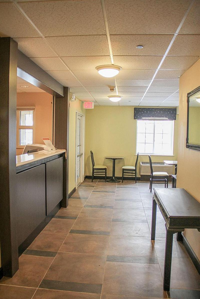 Candlewood Suites East Syracuse - carrier circle