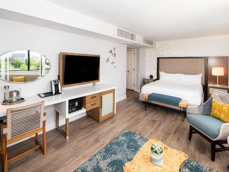 Renaissance Newport Beach Hotel image