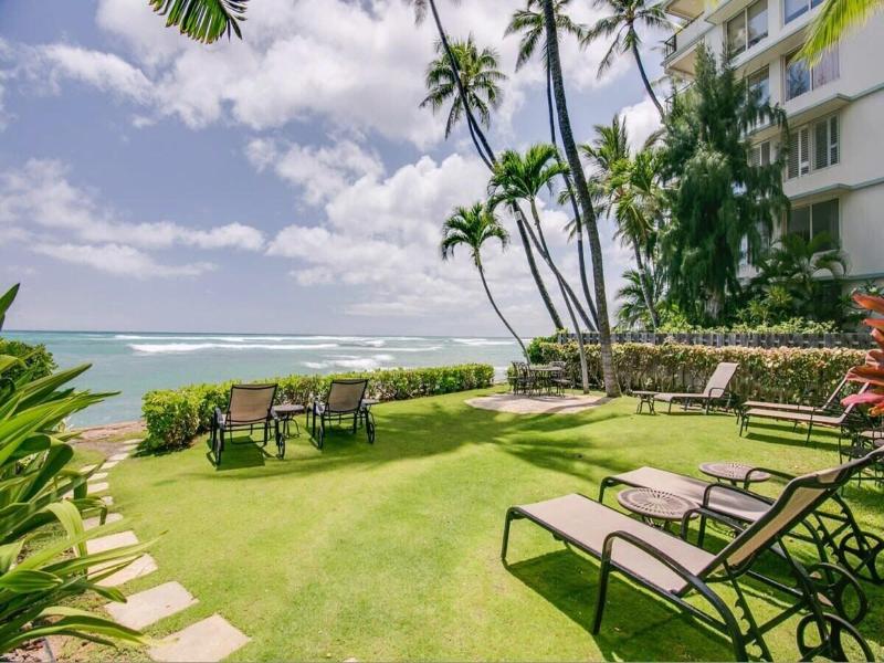 Marc Diamond Head Beach