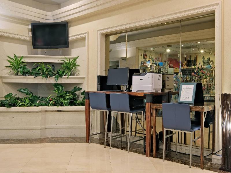 Ramada Plaza by Wyndham Waikiki image