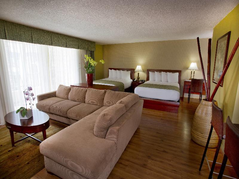 Ramada Plaza by Wyndham Waikiki image