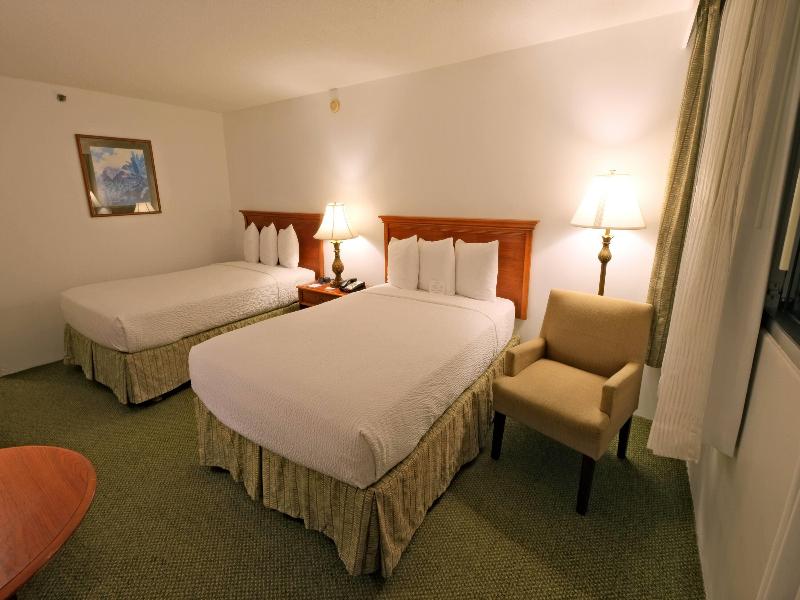 Ramada Plaza by Wyndham Waikiki image