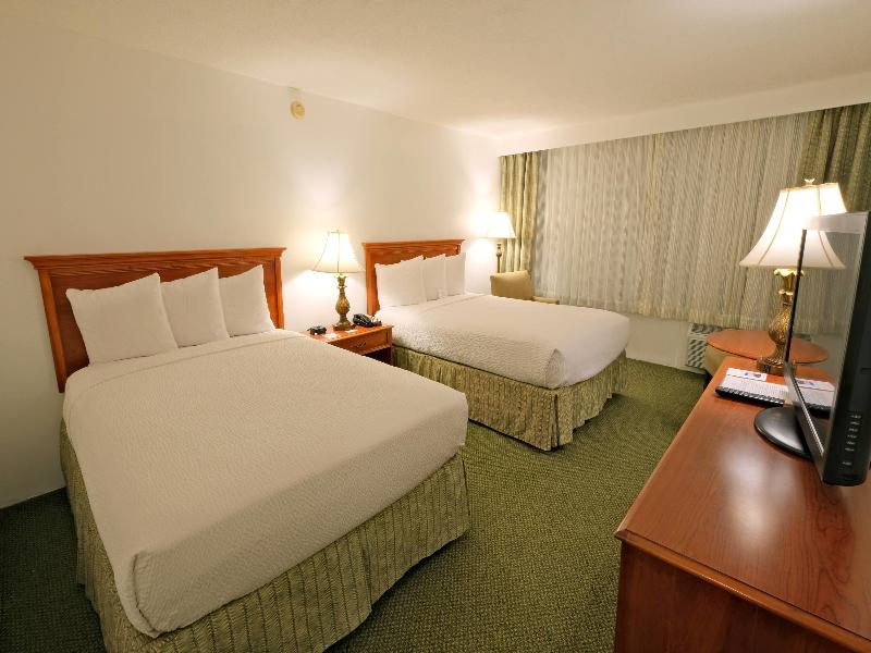 Ramada Plaza by Wyndham Waikiki image