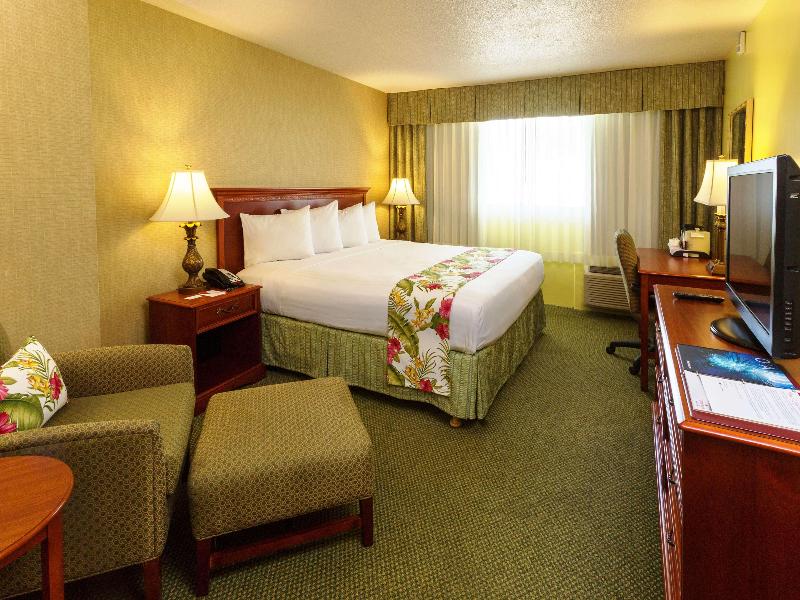 Ramada Plaza by Wyndham Waikiki image