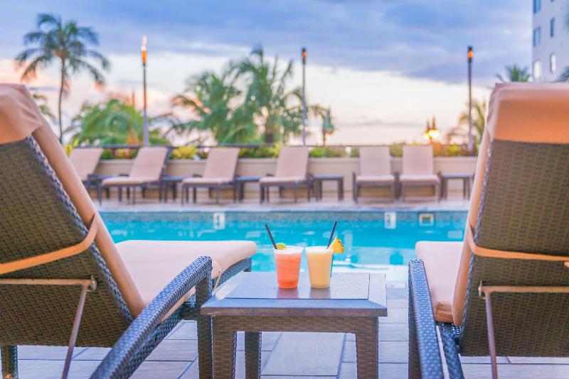 Hyatt Regency Waikiki Beach Resort And Spa