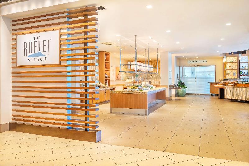Hyatt Regency Waikiki Beach Resort And Spa