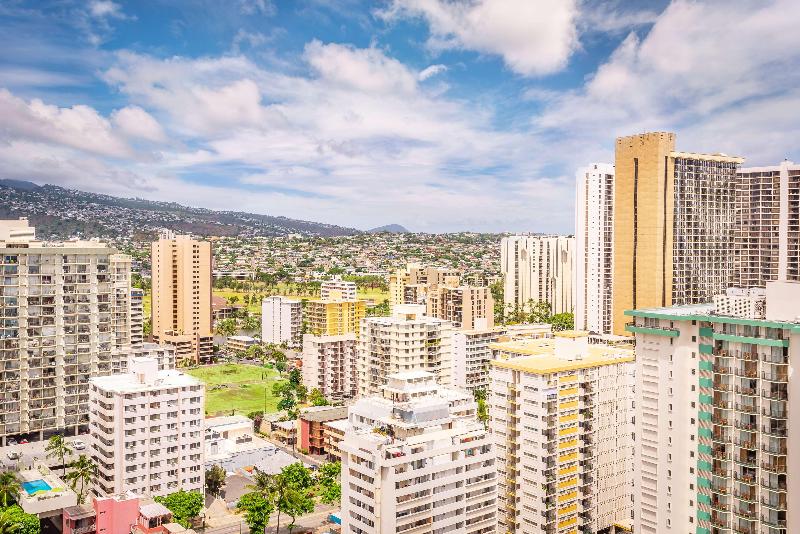 Hyatt Regency Waikiki Beach Resort And Spa
